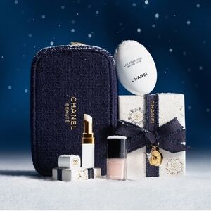 GIFTABLE Chanel Coveted Essentials Beauty Set